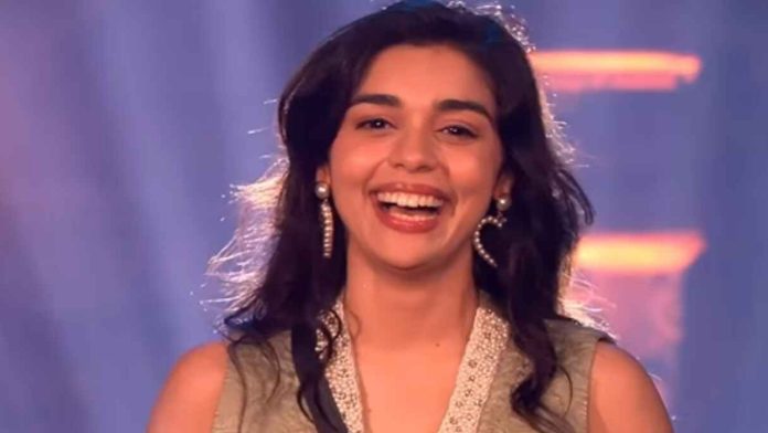 Bigg Boss 18: Eisha Singh's 30% Earnings Rumor - What's the Truth?