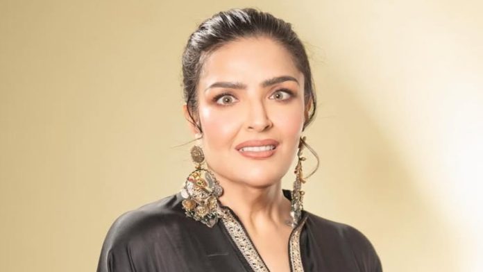Hrithik Roshan's Sister Sunaina Reveals Post-Weight Loss Struggles
